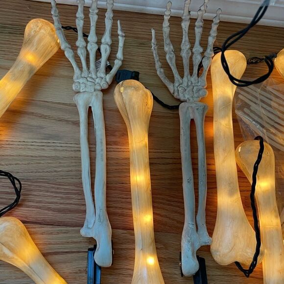 Halloween Skeleton Light Up Bones Vintage Glow in the Dark 5 Foot Skeleton - Picture 5 of 15